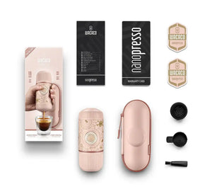 Espressor portabil Wacaco Nanopresso + Geanta de transport – Dark Souls Roz - Coffee Gear