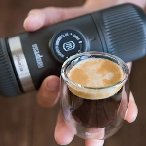 Espressor portabil Wacaco Nanopresso + Adaptor NS Nespresso - Coffee Gear