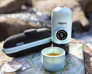 Espressor portabil Wacaco Nanopresso albastru + Geanta de transport - Coffee Gear